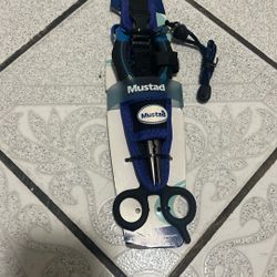 Mustad Pro Fishing Pliers & Forceps Combo Set Brand New