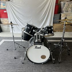 Pearl Drum Kit