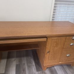 Free Desk - Must Pick Up
