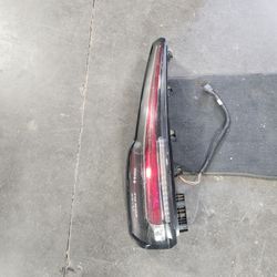 Cadillac Escalade Taillight tail light Left Driver Side LH 2015 2016 2017 2018 2019 2020 Part $200