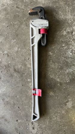 24 inch Husky Pipe Wrench