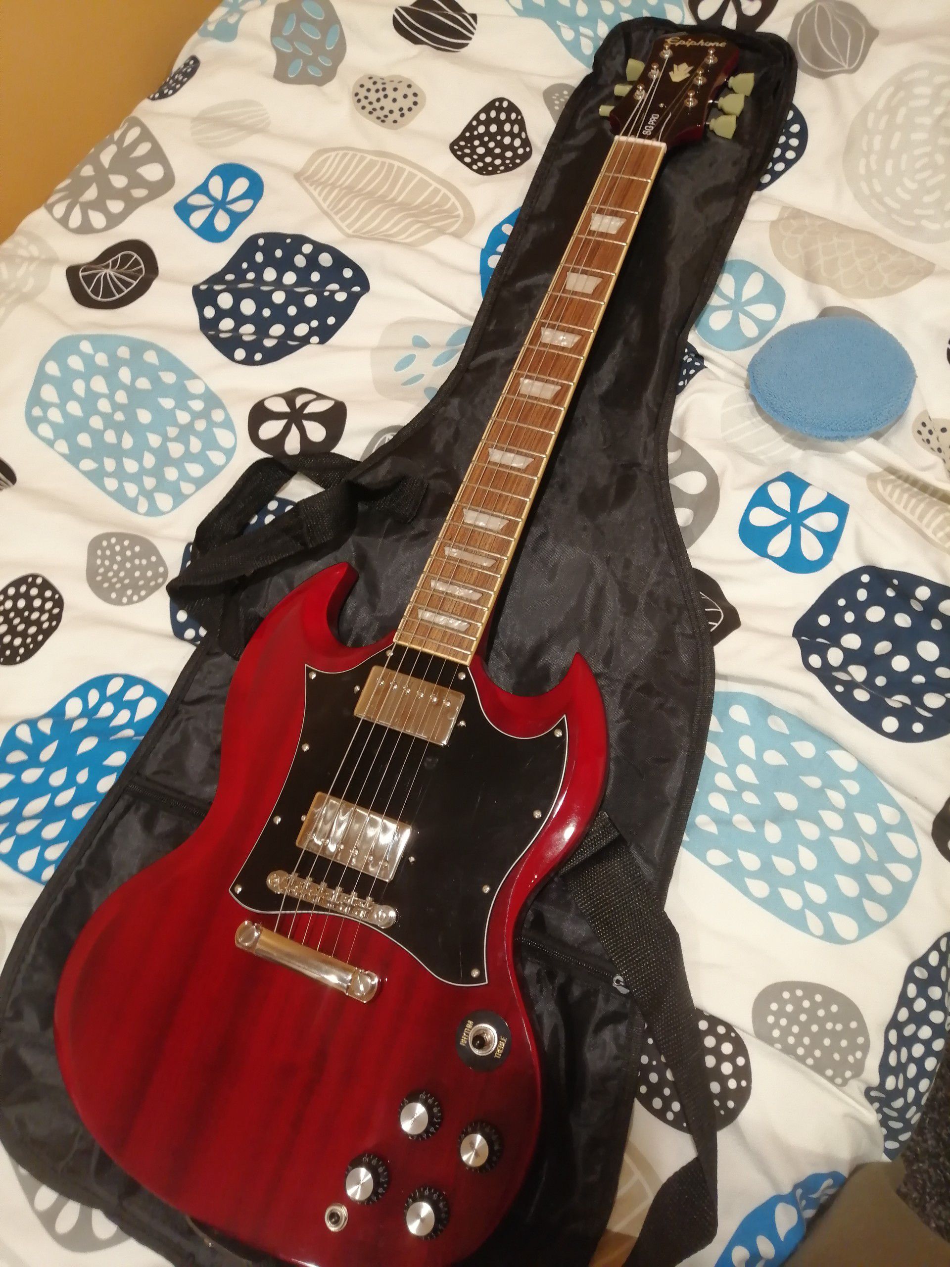Epiphone Limited Edition 1966 G-400 Pro