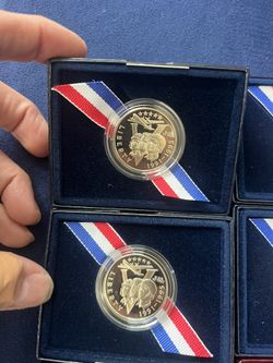 2024 Uncirculated mint set  (P, D)