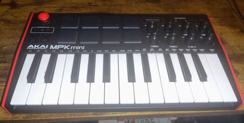 MPK Akai Mini 3