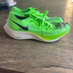  Nike ZoomX Vaporfly 