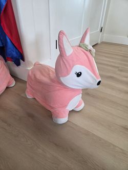 Scoot and jump fox