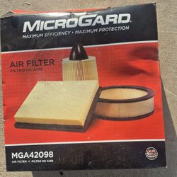 Engine Air Filter Brand New Still In The Box Round