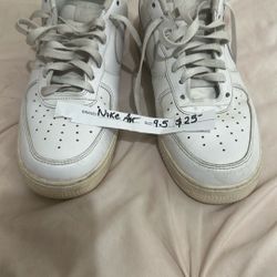 Mike Air Tennis Shoes