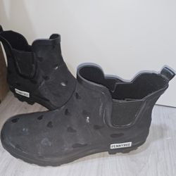 Rain Boots Size 10