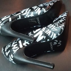 New DKNY HEELS