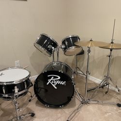 Set Of Drums 