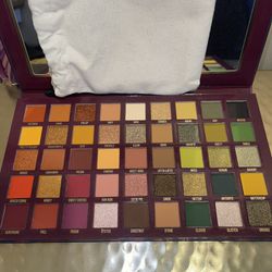 Bperfect Carnival The Antidote Eyeshadow Palette (New and Unused) 
