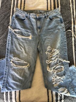 American Eagle Comfort Stretch Mom Jeans