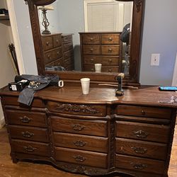 12 drawer, dresser with mirror