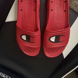 Champion Slides size 11