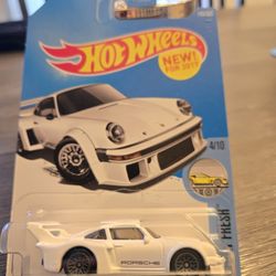 Hot Wheels White Porsche 934.5