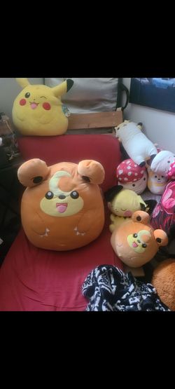 Jumbo 20 inch teddiursa squishmellow with tags