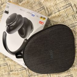 AKG N9 Hybrid headphones