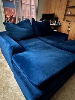 ✨ Joybird Royale Sofa – Cobalt Velvet | $600 Firm ✨
