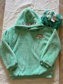 Betsey Johnson Girls Faux Fur Pullover Hoodie + Matching Hat And Scarf , Girls Top