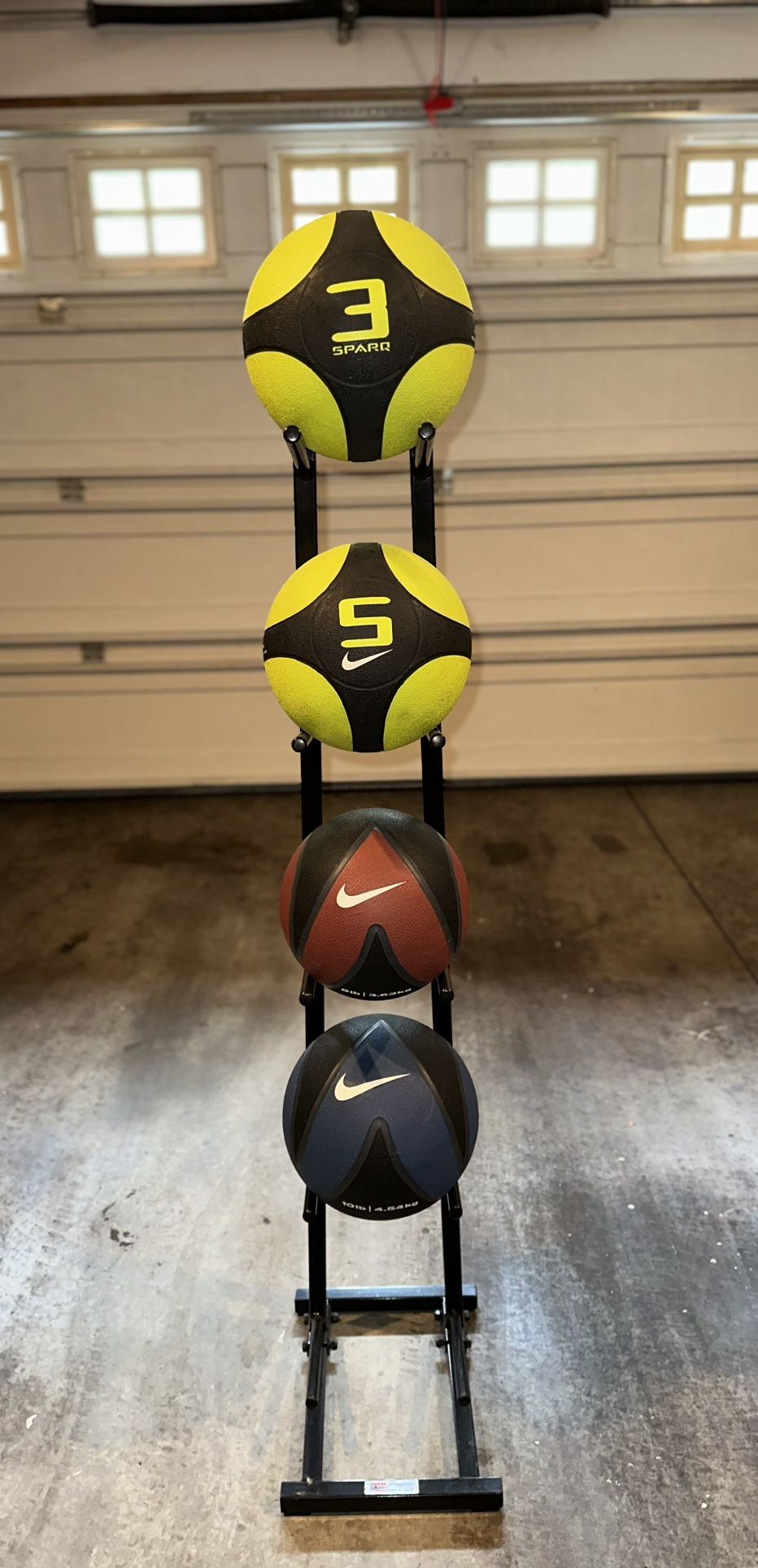 Nike Medicine Ball Set with Rack