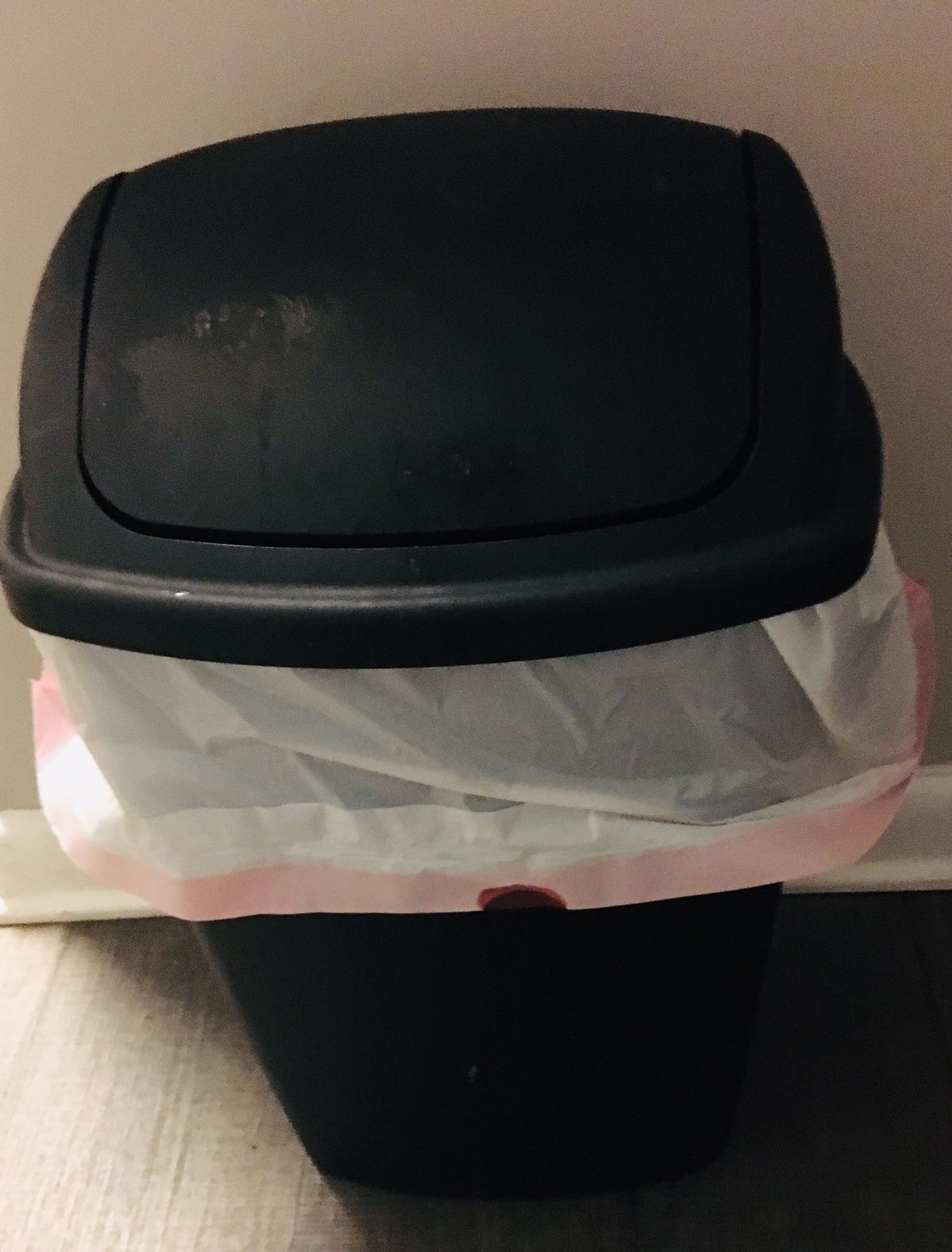 Trash can