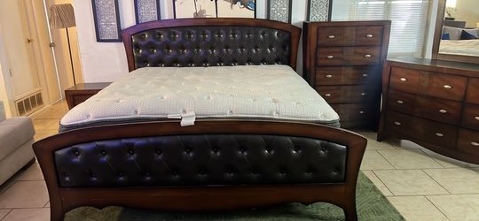 Bedroom set