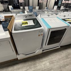 Samsung 5.1 Cubic Ft. Washer With Agitator And Gas Dryer Laundry Pair😻😻