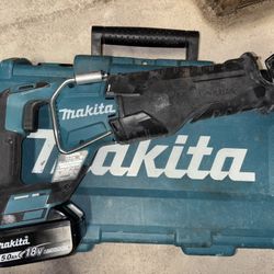 Makita XRJ45 18v Cordless Sawzall Charger & Two Batteries 