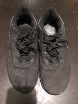NIKE SHOES…..10.5
