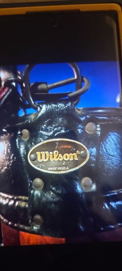 VINTAGE "WILSON " GOLF BAG AND CLUBS