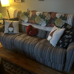 La-Z-Boy Electric Reclining Couch