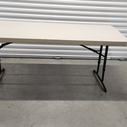 6ft Table