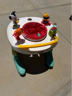 Baby walker, baby bouncer