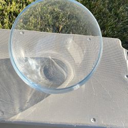 Angled bubble glass