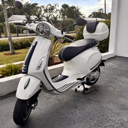 Vespa 50CC 2020 White
