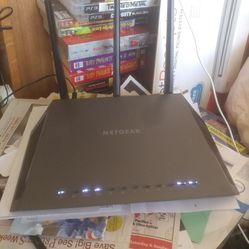 Netgear Nighthawk R7000 AC1900 Smart WiFi Router Modem Gaming Streaming Internet