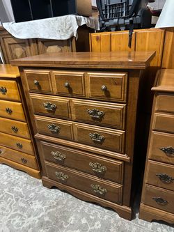 Chest of drawers