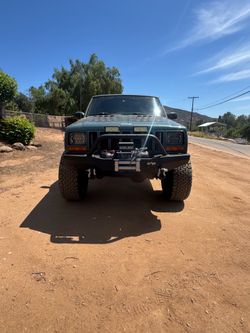 2000 Jeep Cherokee