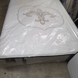 COLCHON QUEEN  STERNS FOSTER 