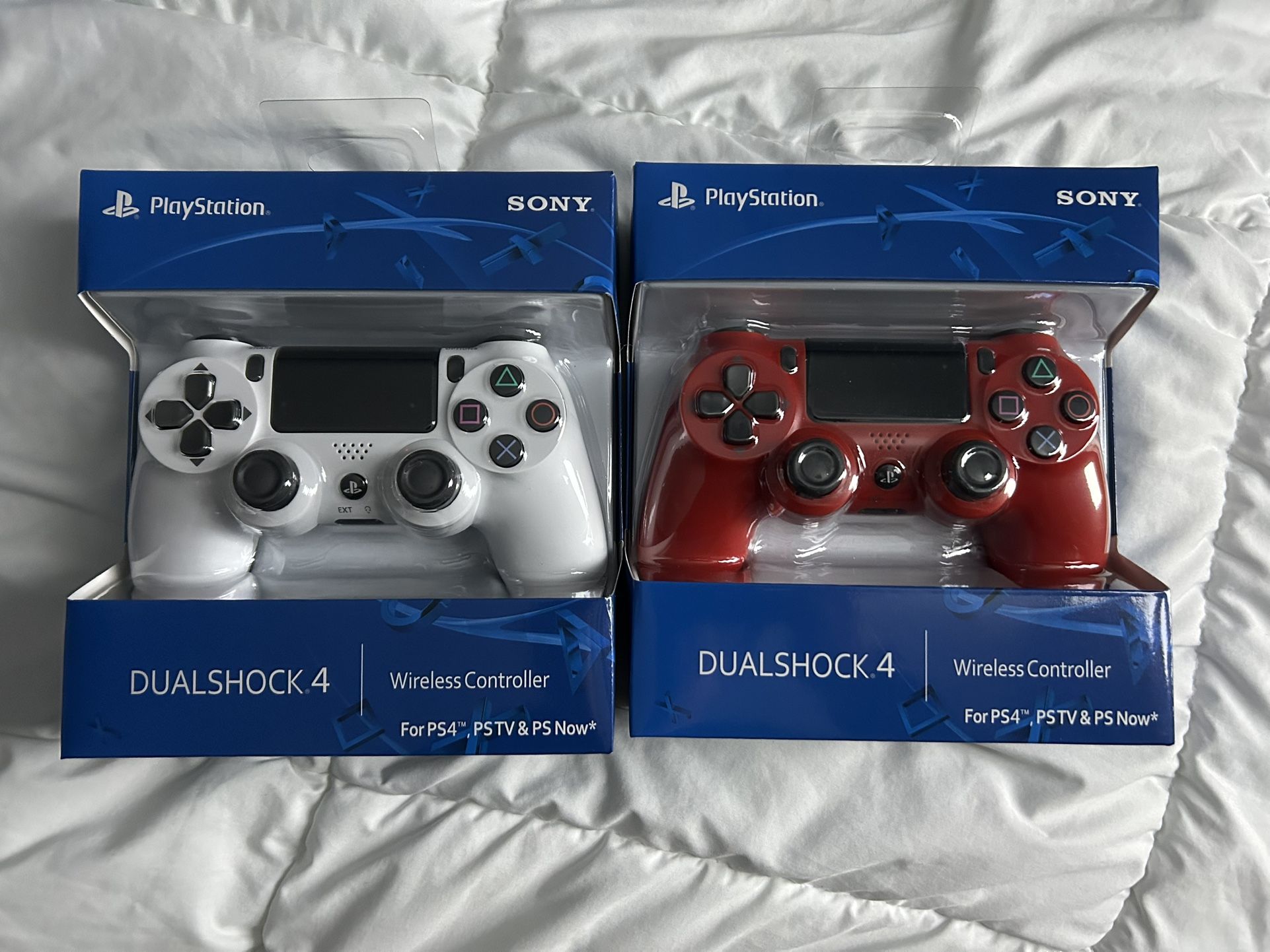 PlayStation 4 Controllers White/Red
