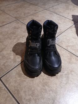 Juicy couture shoes size 7