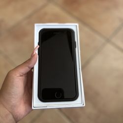 iPhone 7 Active Line 1year