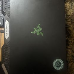 Razer Blade Gaming Laptop NVIDIA GeForce GTX 1060 Max Q, Intel Core I7-8750H CPU @ 2.20 GHz 32 Gb Ram Windows 11