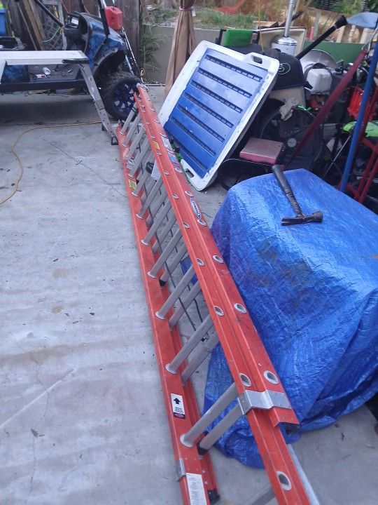 24' Extensión Ladder Werner