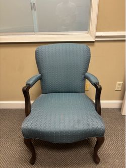 Selling 2 AMAZING CONDITION BLUE CHAIRS