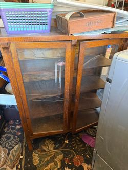 China closet oak large one side broken
