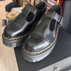 Dr. Marten Black Oxfords. Never Worn. Size 10 Women’s. 