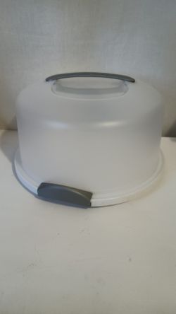 Sterilite Cake Server With Latching Lid