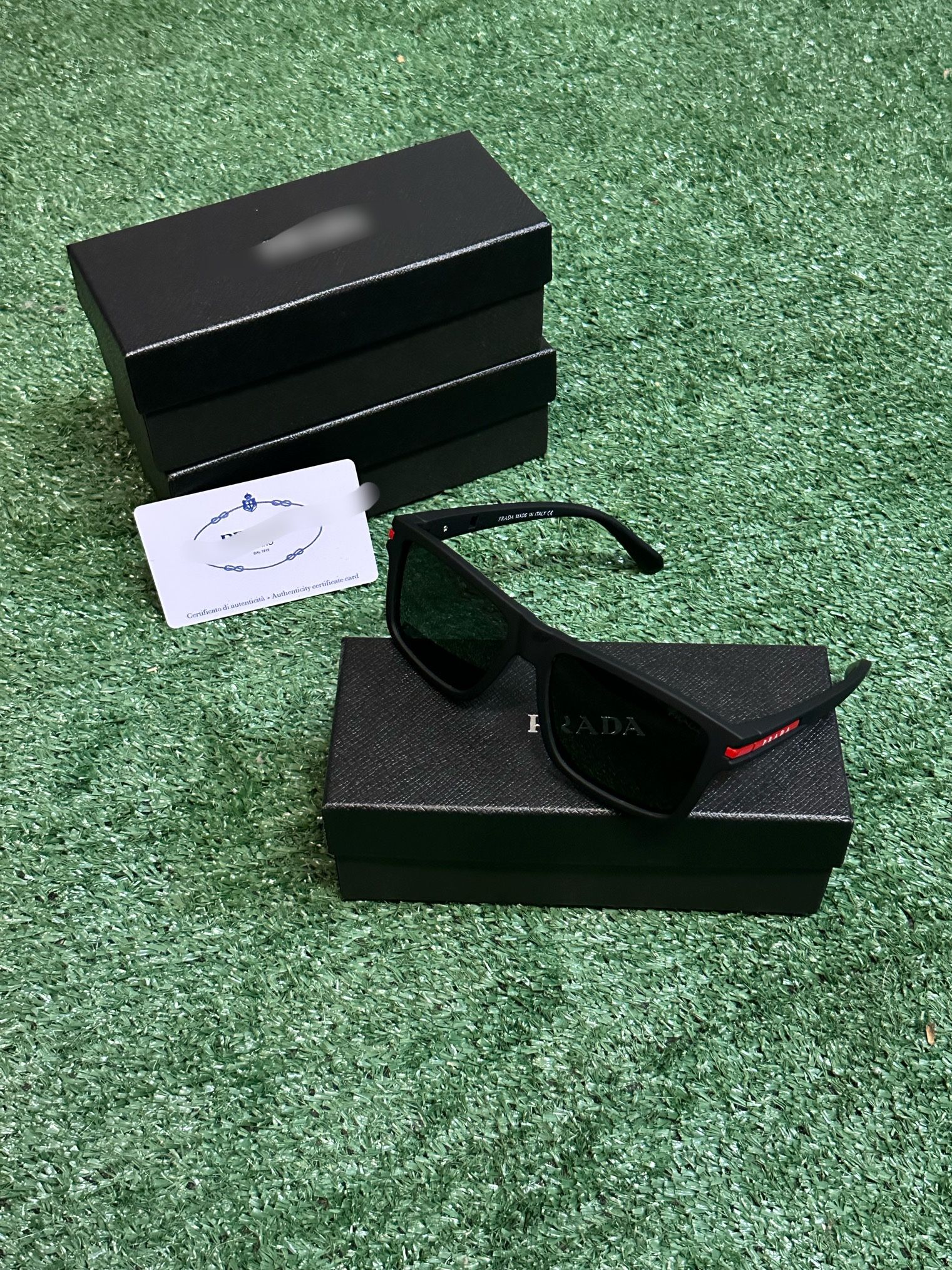 Men’s Black Sunglasses